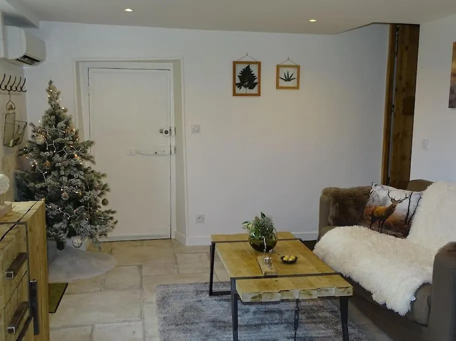 Gite De Charme : La Grange Au Lac Azur Treffort  Holiday home